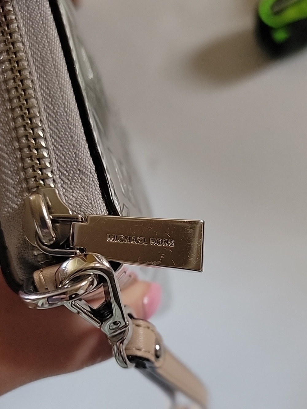 Michael Kors Jet Set Large Patent Logo Embossed Continental Wallet In Silver - Picture 7 of 14